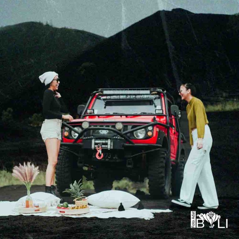 Prewweding dengan Jeep di Bali