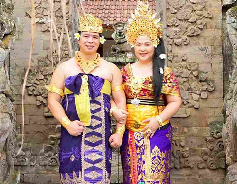 Foto Couple untuk Manula
