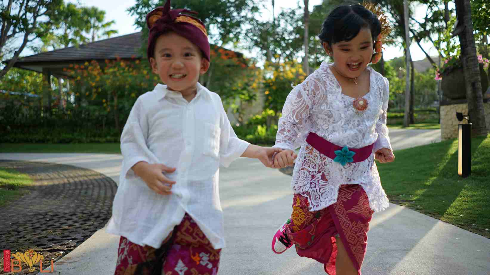 Family Ritz - Foto Rias Adat di Bali