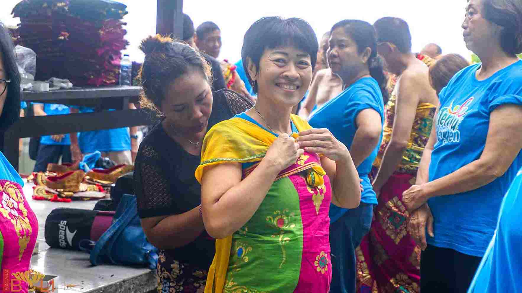 Foto Adat Kebun Raya - Foto Adat Bali Cewek