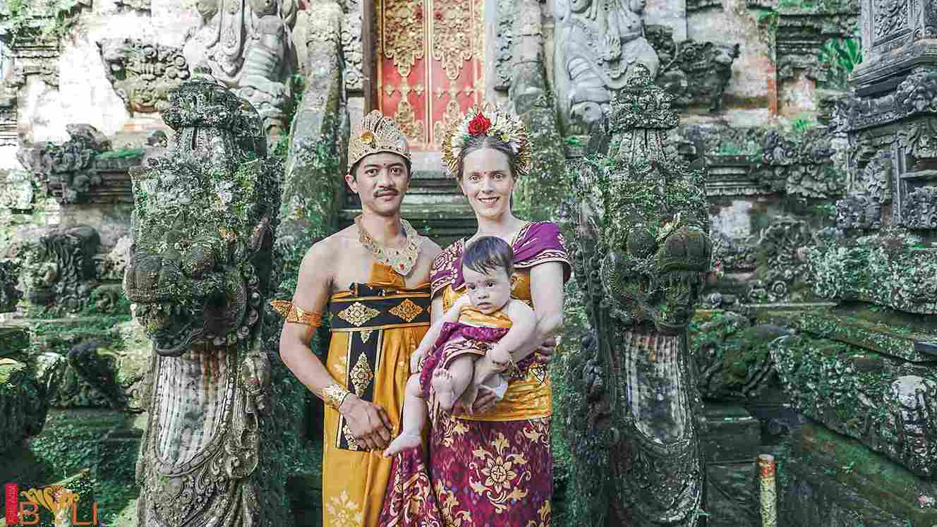 Fotoadatbali - Family adat Bali
