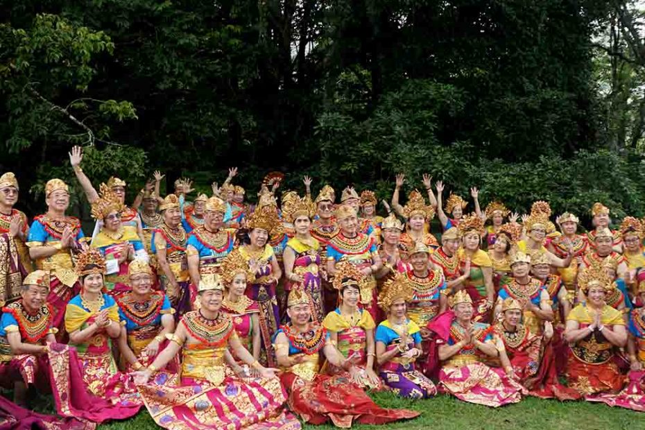 Foto Adat Bali Group