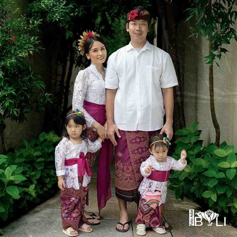 Paket Keluarga Foto Adat Bali